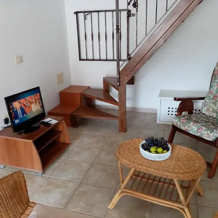 Loddo 1 P 3 Min Dal Mare. Sconto Host Apartment